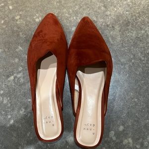 New Day burnt orange suede 8.5